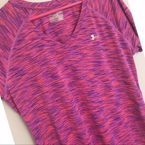 UNDER ARMOUR WOMEN’S ATHLETIC TOP XL